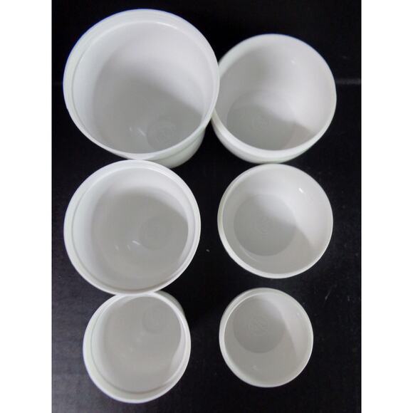 Stacking Doll Measuring Cups Set 3 Matryoshka Kitchen Baking White Melamine Box - Picture 9 of 11